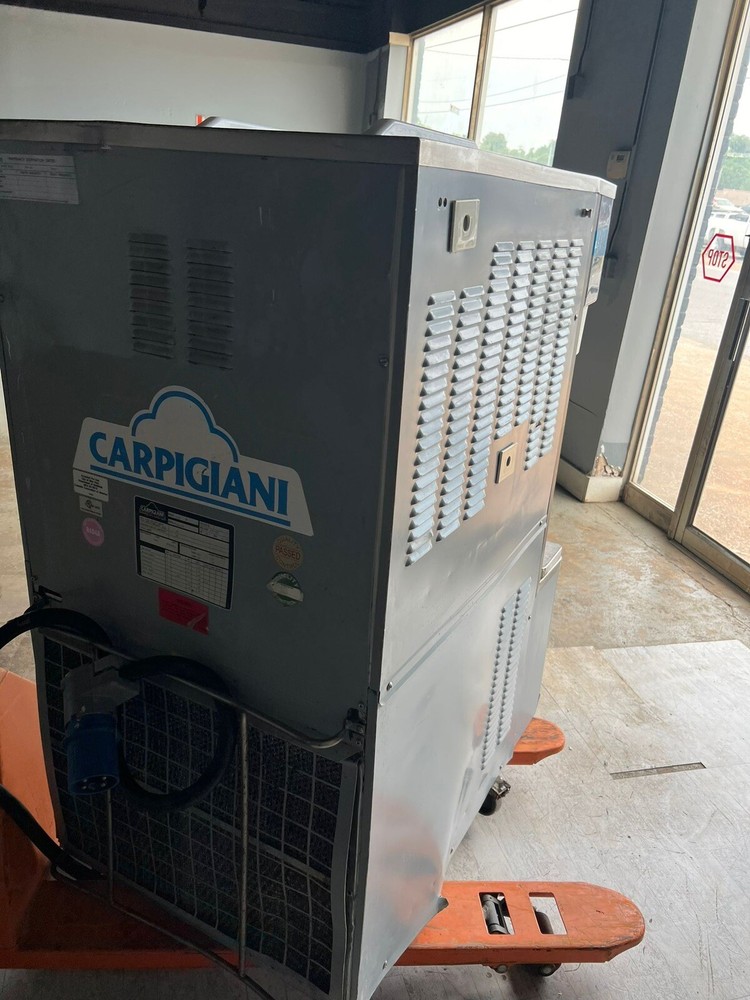 ICE CREAM MACHINE Carpigiani used