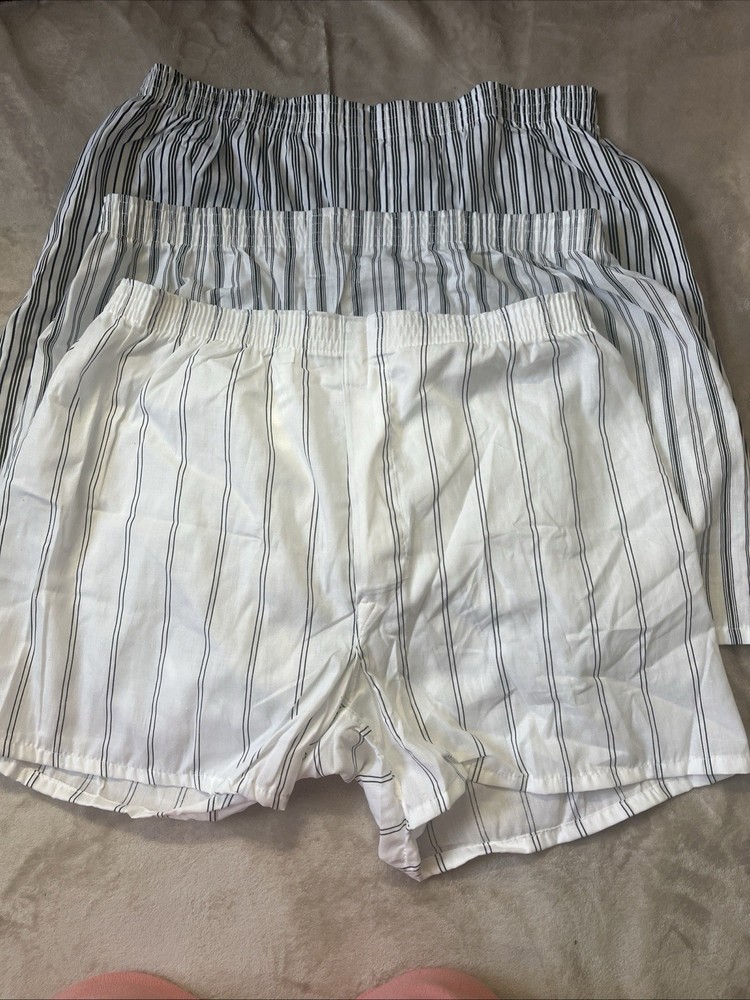 dog leash retractable blue and white geometric pattern with a trigger