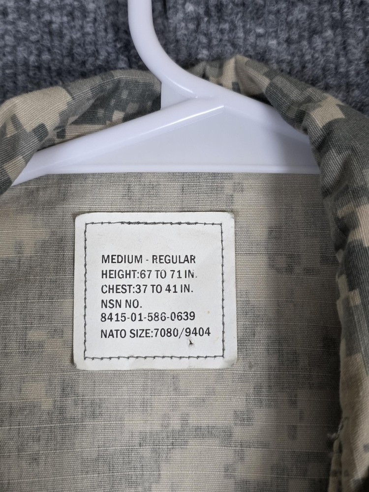 US Army ACU Combat Uniform Jacket Mens Medium Regular UCP Digital Camo Ripstop