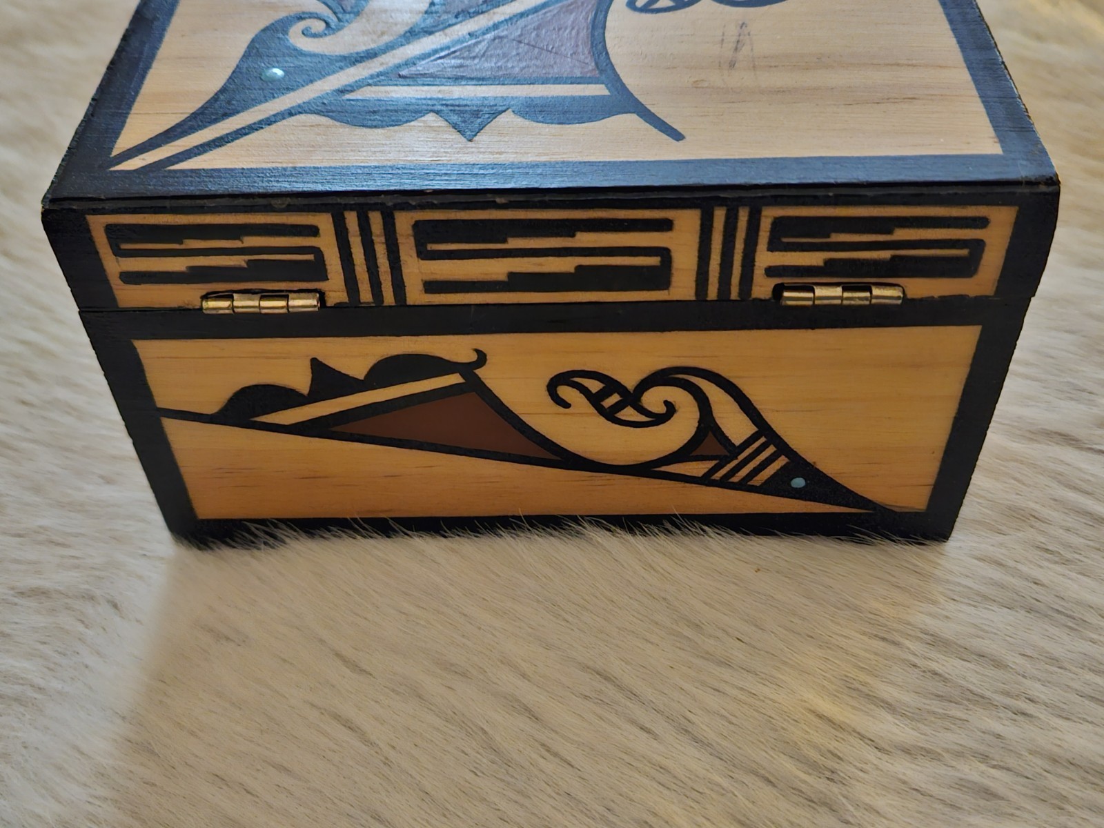 Native American Wood Keepsake Box by K. Leekela, Zuni Pueblo 6x5x3.5