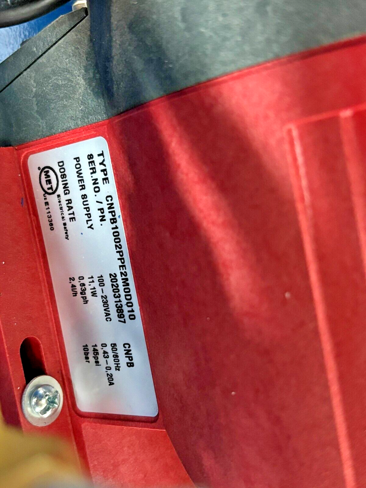 PROMINENT FLUID CONTROLS SOLINOID METERING PUMP