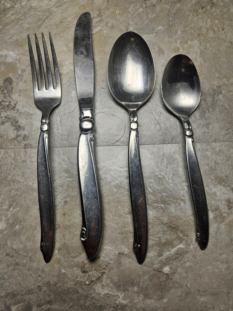 Shoreline WM.A Rogers Premier Oneida LTD Oneidacraft Stainless Flatware Choice