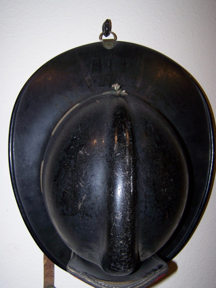 FIREMAN'S HELMENT VINTAGE