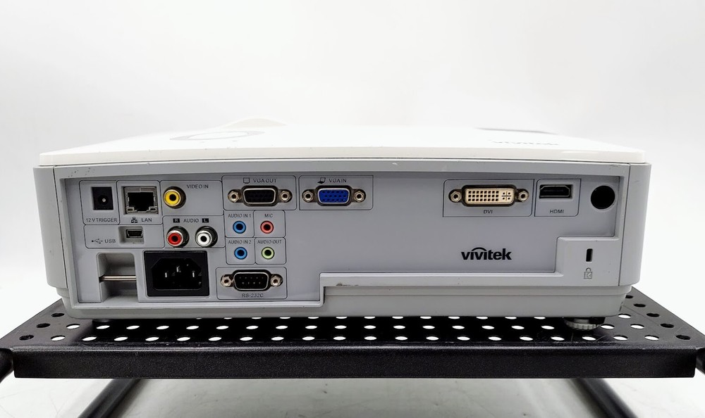 Vivitek D857WT Projector *Lamp Hours 1467*