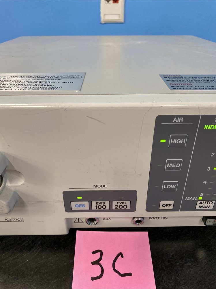 Olympus CLV-U20 Universal Xenon Light Source