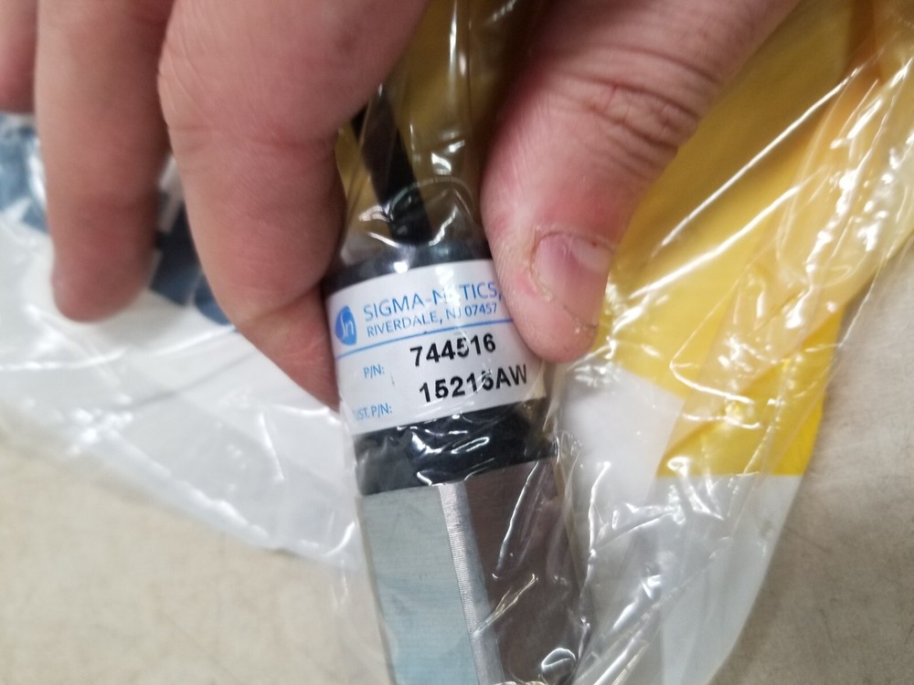 Sigma-Netics 744378 Pressure Switch