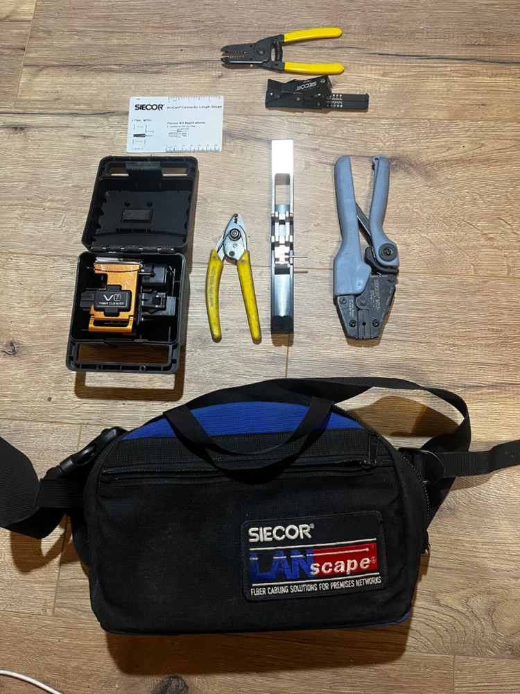 Corning TKT Unicam splicing set with extras/ Cleaver