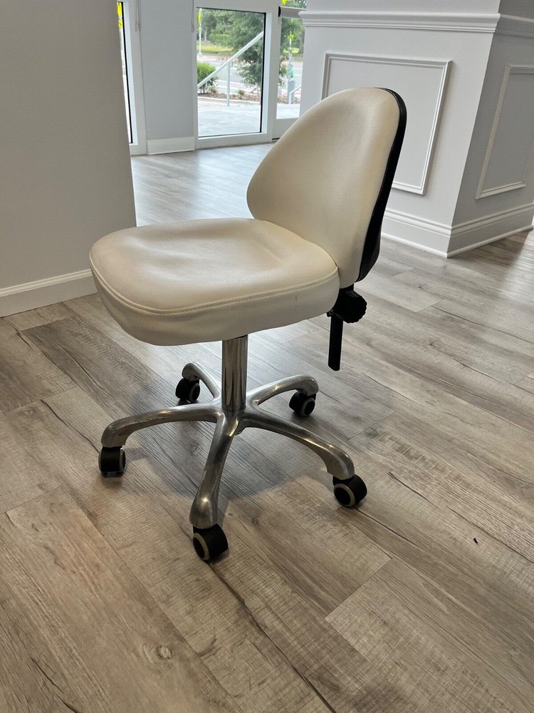 aesthetic exam chair and table
