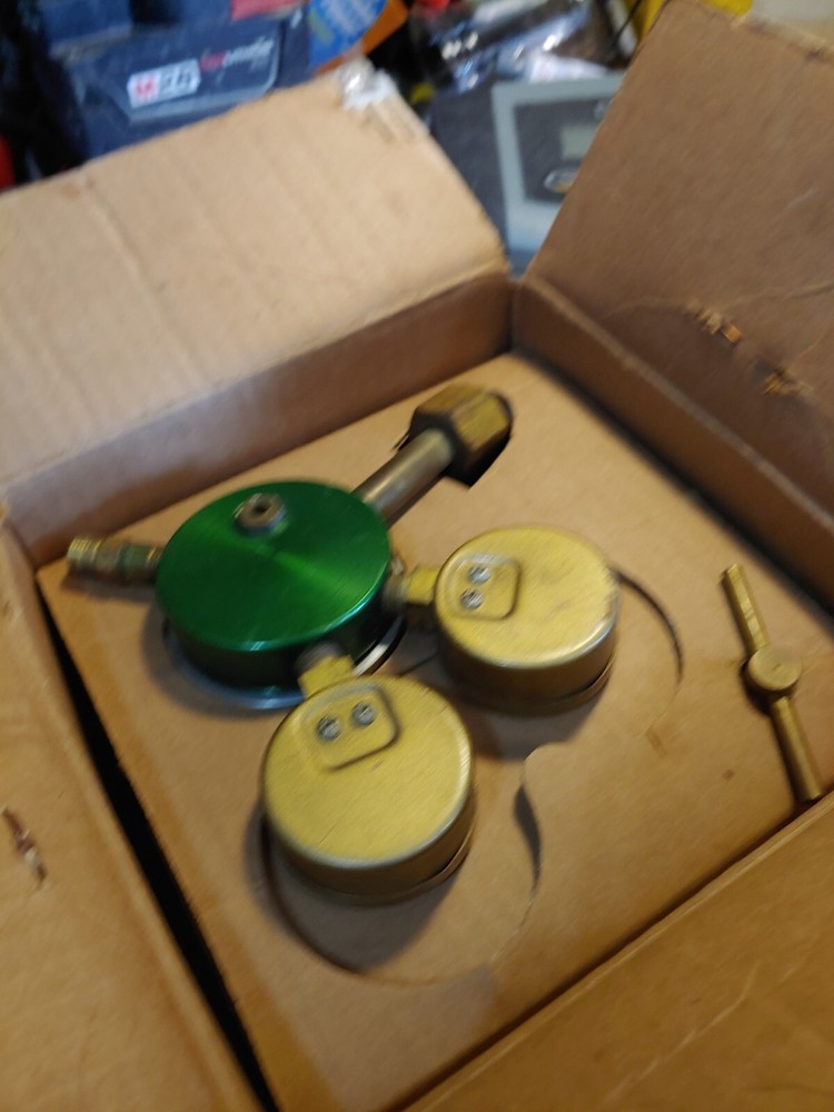 Marquette Oxygen Regulator Model 83-155