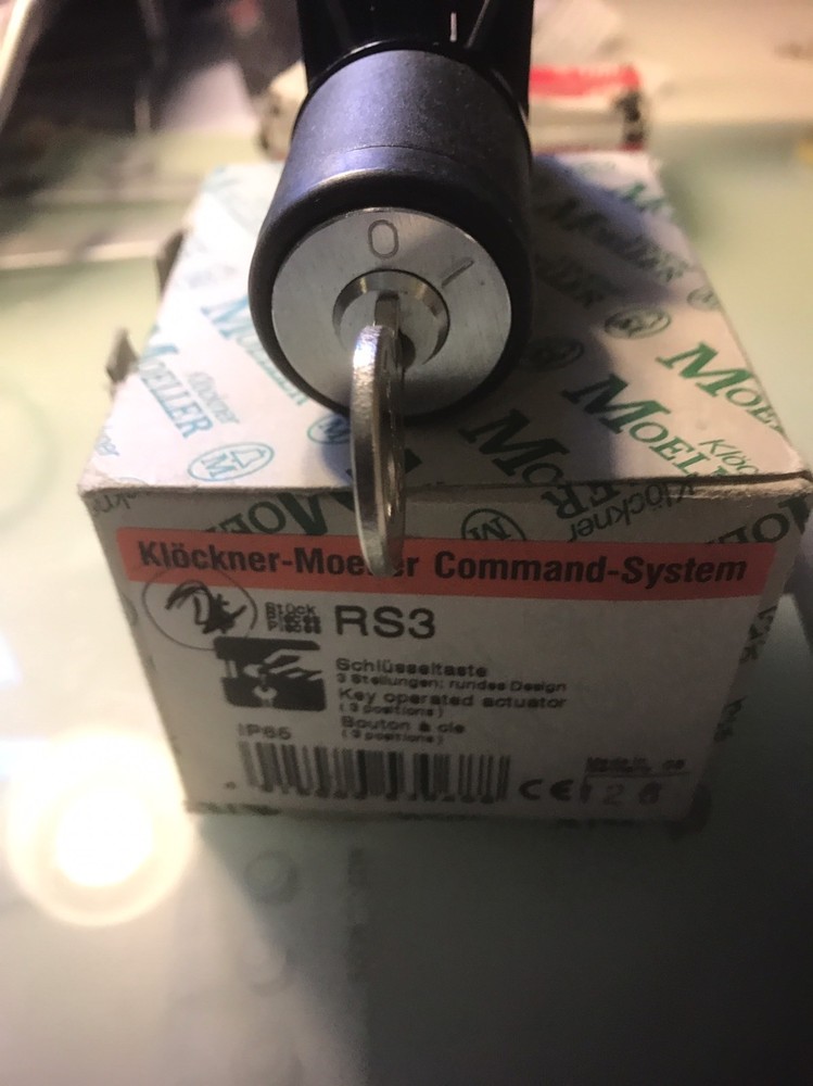 Key. SWITCH RS . 2 Position. With Contact Blocks Klockner MOELLER