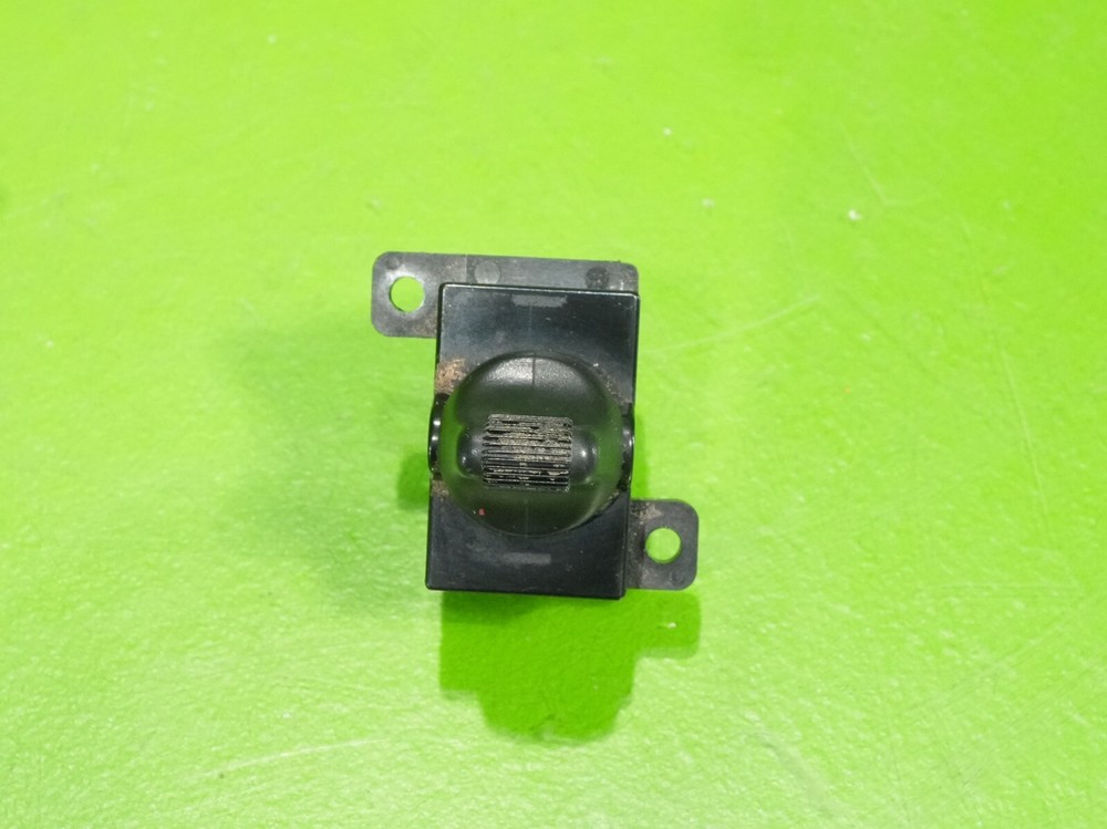 93-97 del Sol Si OEM passsenger right door window switch button control