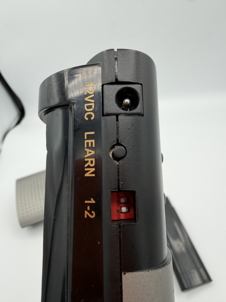 Chamberlain NLS2 Wireless Portable Indoor Intercom-Double Unit READ