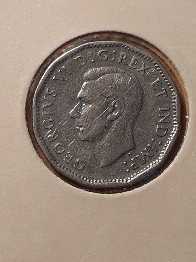1947 5 CENTS CANADA NO MAPLE LEAF NO DOT