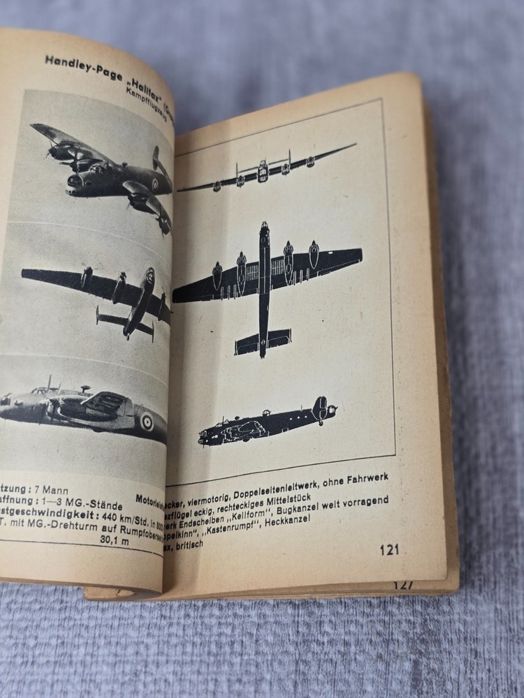 WW2 German Aircraft Identification Manual - Missing Cover 1943