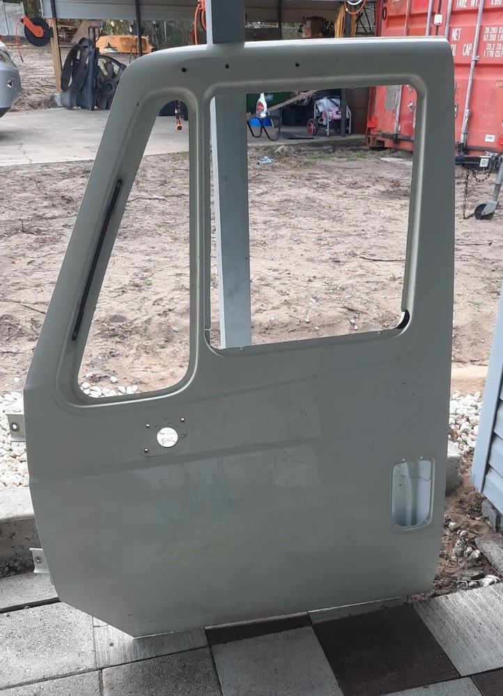 3360088C6 - INTERNATIONAL DURASTAR DOOR ASSEMBLY / SHELL Driver side Front
