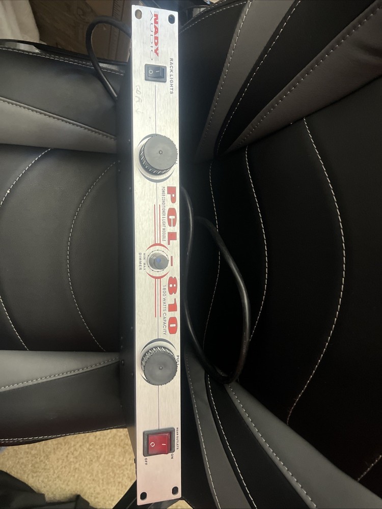 PCL-810 Power Conditioner And Light Module