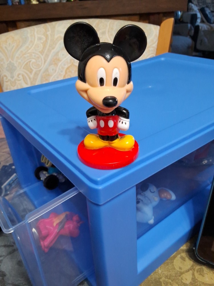Disney Mickey Mouse Bobblehead Kellogg