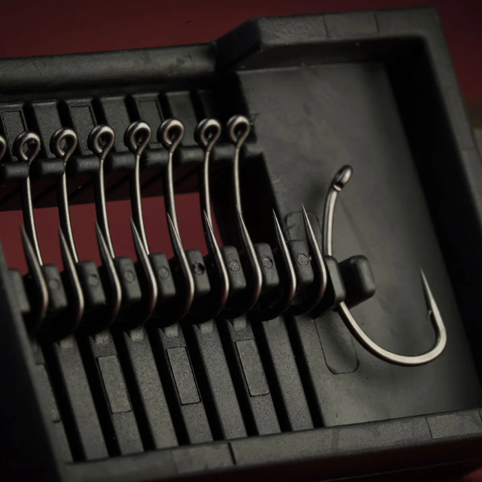 OMC Colne V Needle Point Hooks – Micro Barbed, All Sizes, Super Sharp Carp Hooks