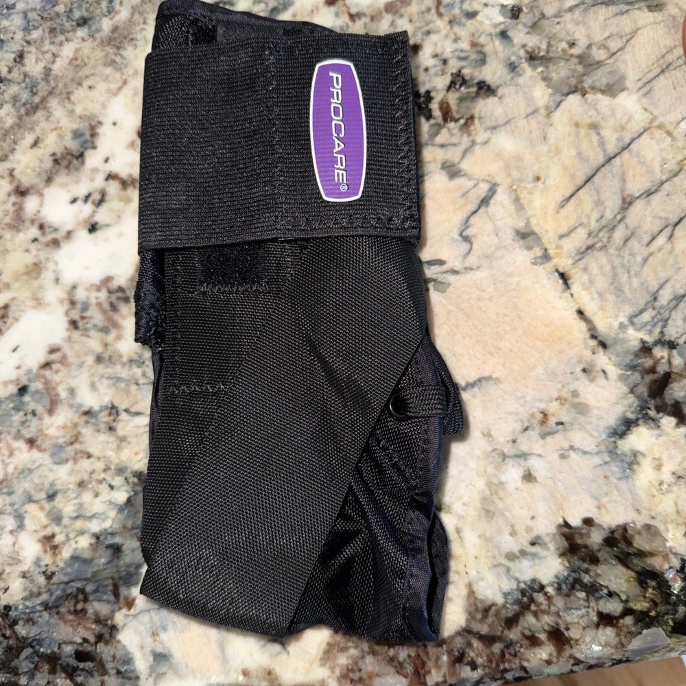 Procare Stabilizing Ankle Support Hook & Loop Closure Medium 79-81355 Black NIB