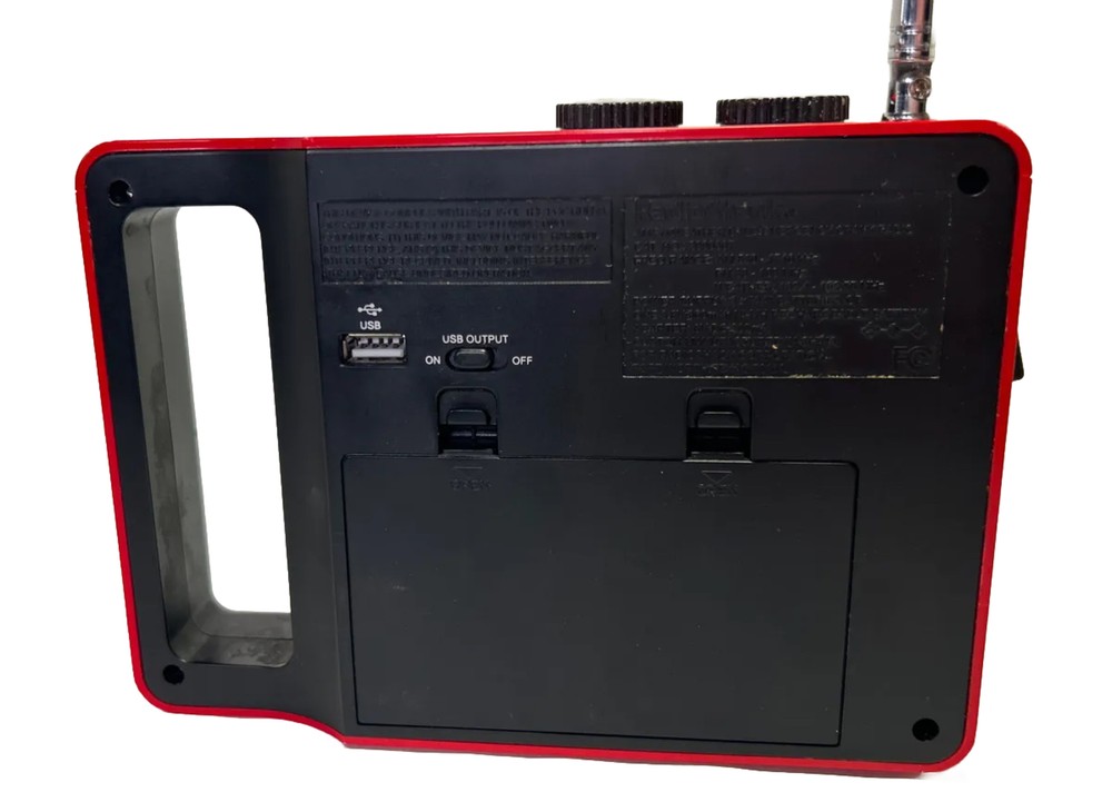 Radio Shack Dynamo Radio-Great condition!