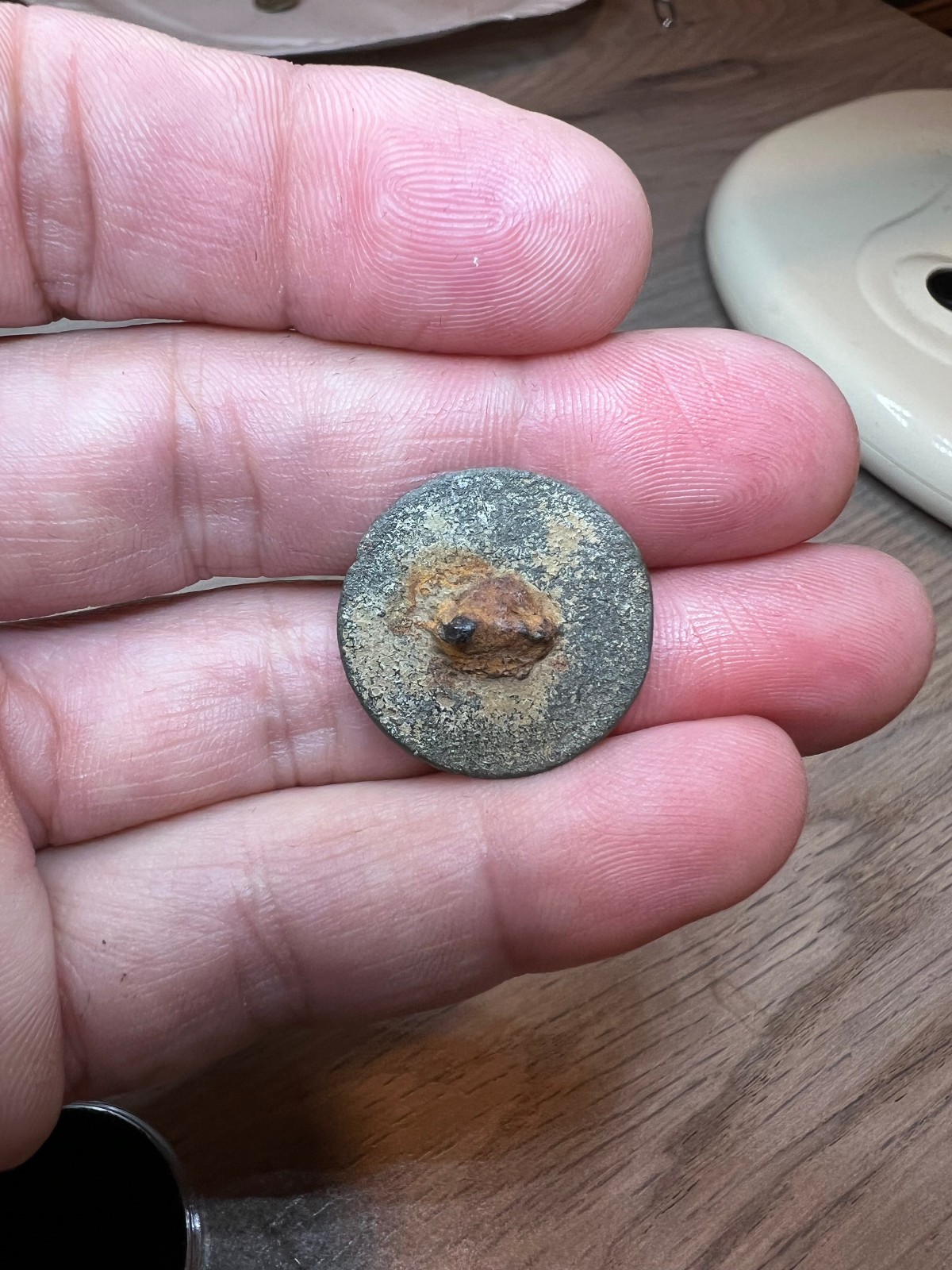 Dug American Revolutionary War Engraved Navy Anchor & 13 Stars Coat Button