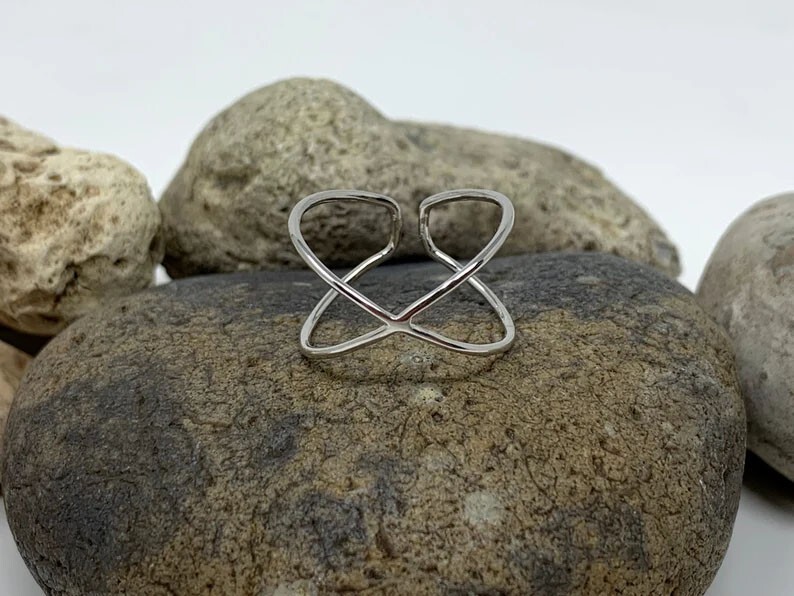 Solid 925 Sterling Silver Criss Cross Adjustable Wire Crossover Ring For Women