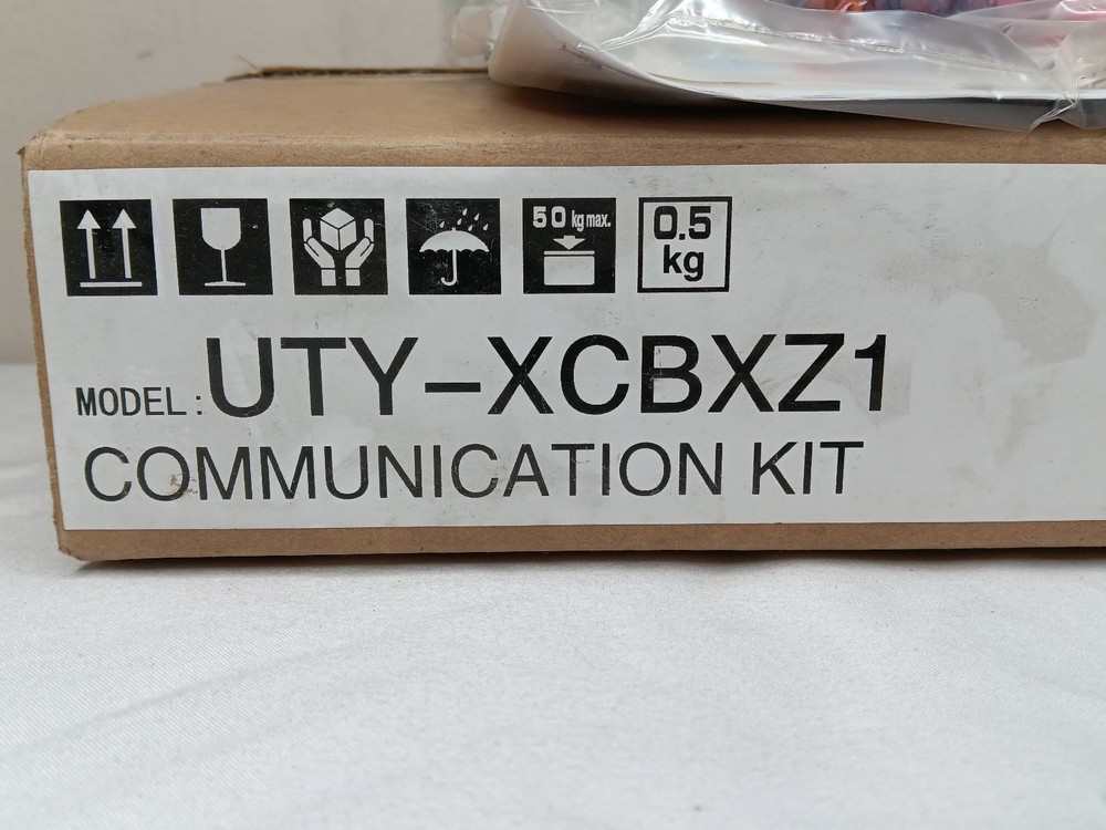 FUJITSU UTY-XCBXZ1 Interface Kit