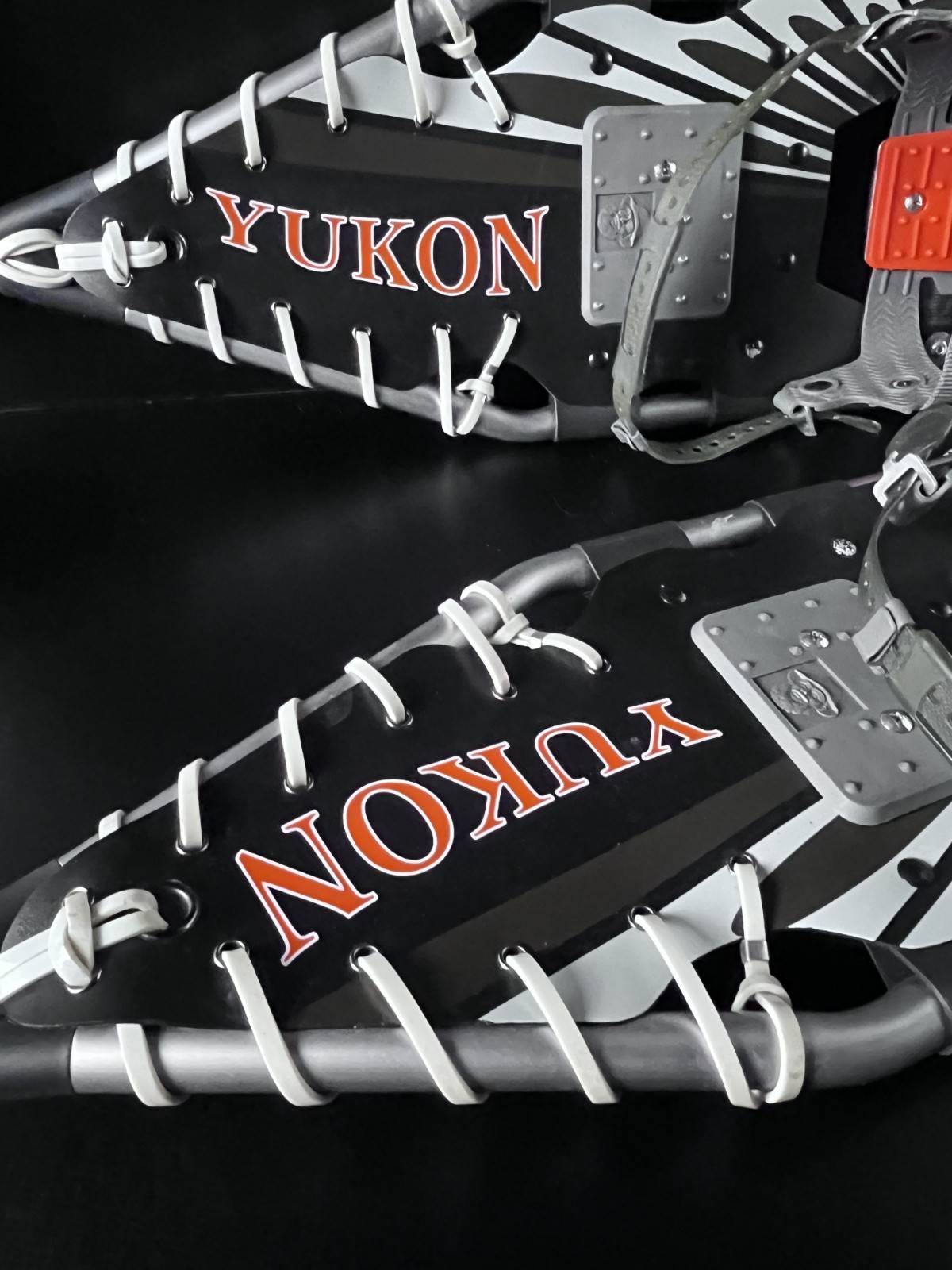 Yukon Charlie's Professional Guide Pro V Series Pair Snowshoes 9x30