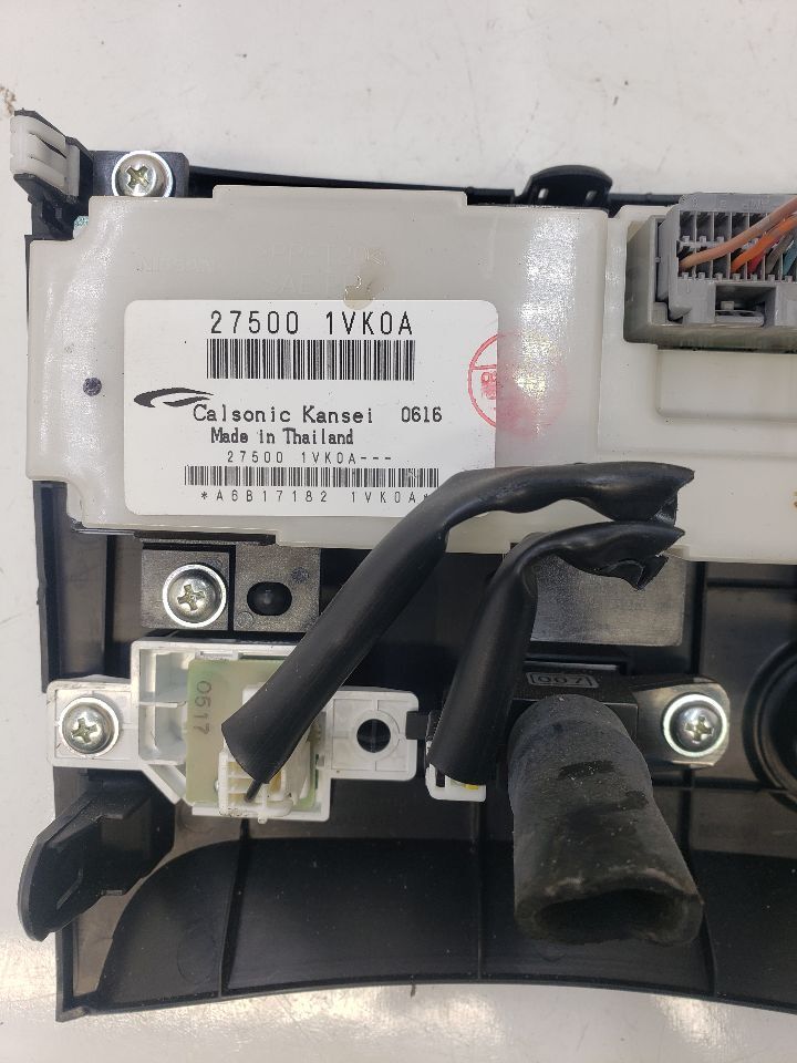 Used A/C Selector Switch fits: 2011 Nissan Rogue AC automatic temperature contro