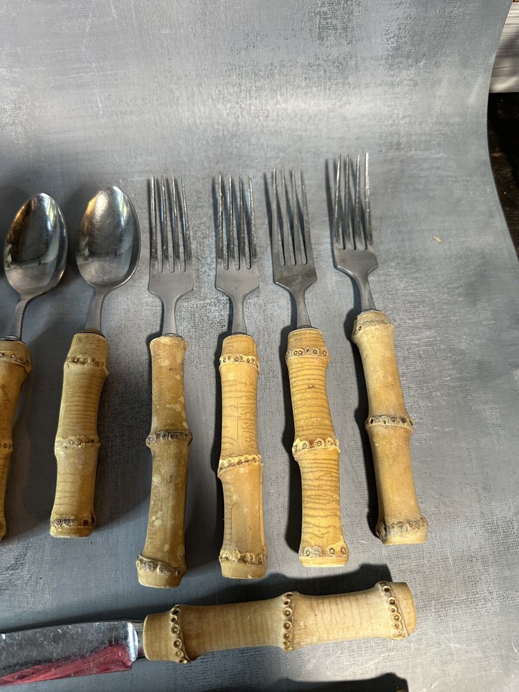19 Piece Cal Hawaii Bamboo Flatware