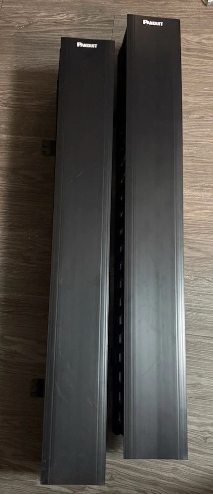 Panduit NetRunner Vertical Cable Manager WMPV22E / 45E