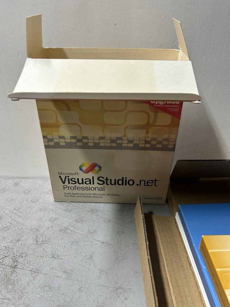 Microsoft Visual Studio .NET Professional 2003 FULL RETAIL SET New Never Used