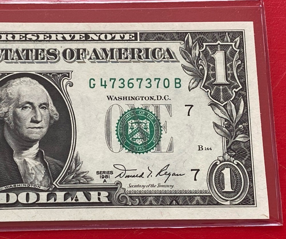 1981A $1 DOLLAR BILL ( CHICAGO G ) Block G-B - UNCIRCULATED