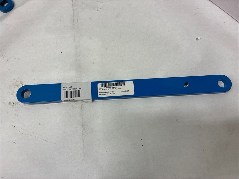 PLATE POTHOLE LINK Part# 1300729GT