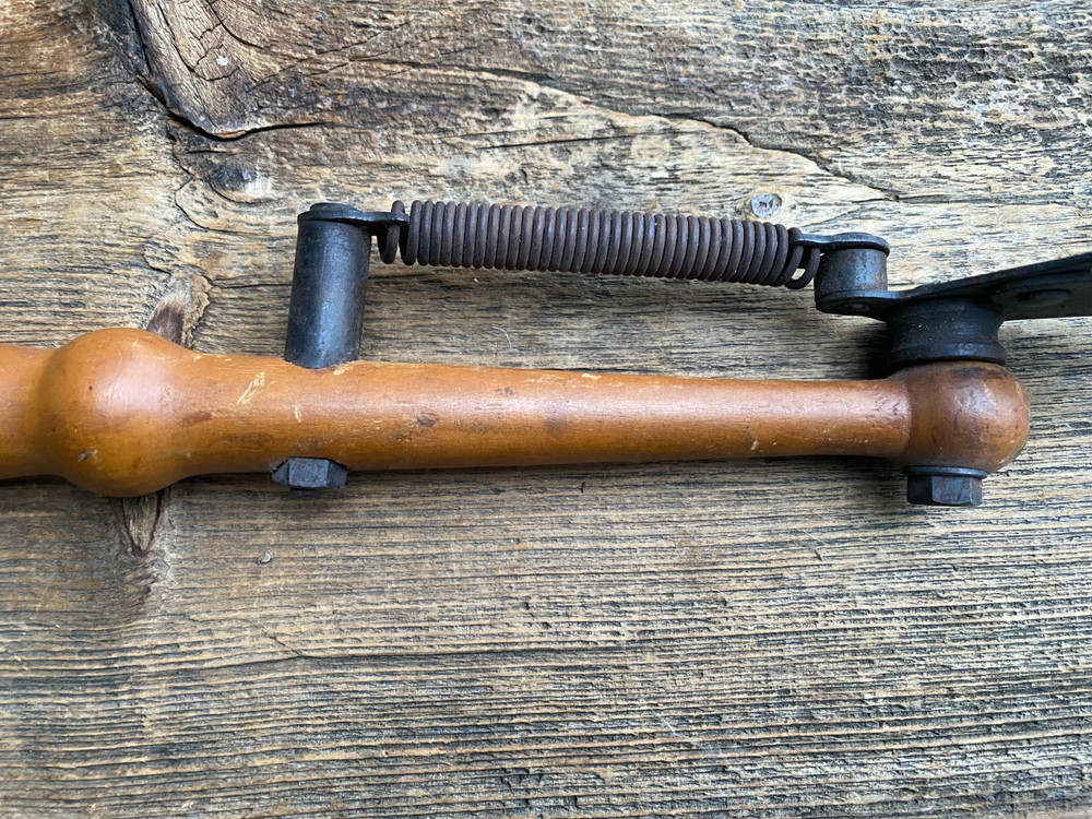 Vintage Automatic Hand Trap Clay Pigeon Thrower