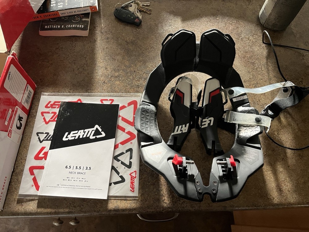 Leatt 3.5 Neck Brace