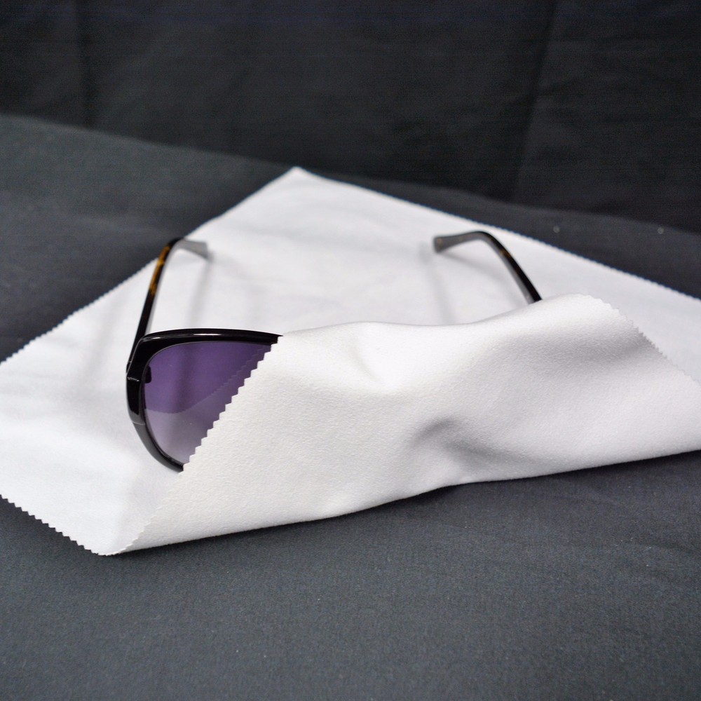 1x Microfiber Square Cleaning Cloth for Instruments, cameras, mobile devices etc