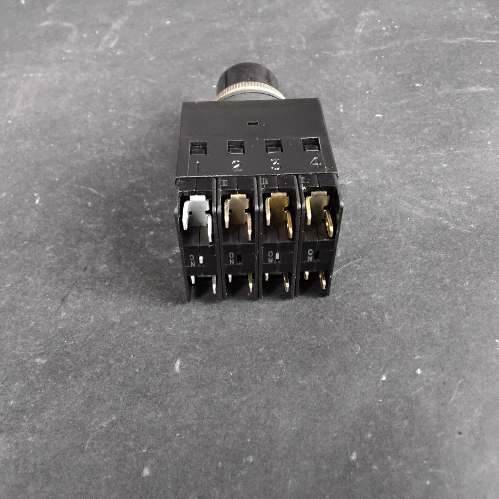 HONEYWELL MICROSWITCH 85100 PUSHBUTTON SWITCH ($13 OBO)