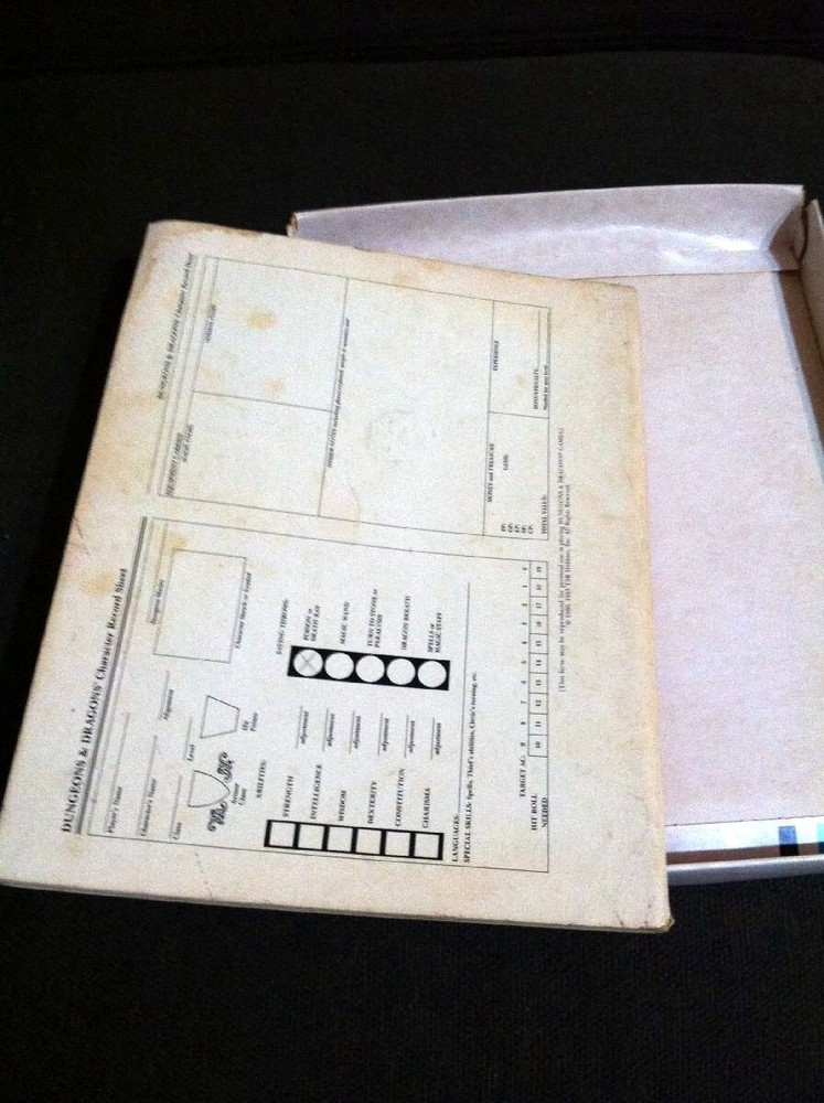 TSR 1011 Dungeon & Dragons Set 1 Basic Rules Red Box 12th 1983 Holmes Dice