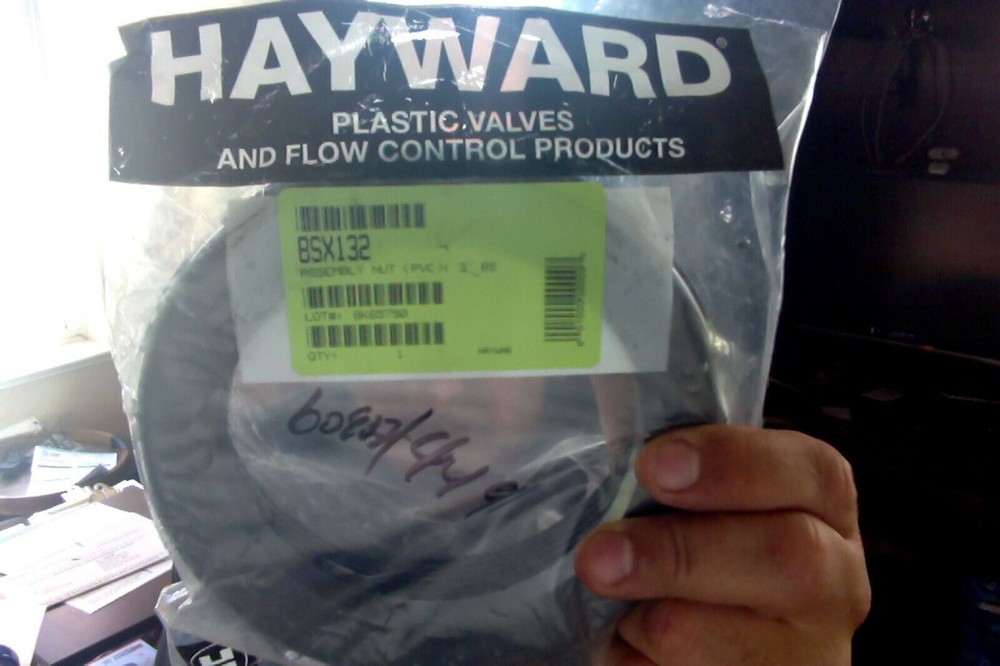 Hayward BSX132 3in  PVC  assembly nut