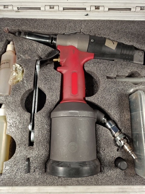 Specialinsert Fixi F 10 Threaded Insert Oil Pneumatic Riveter