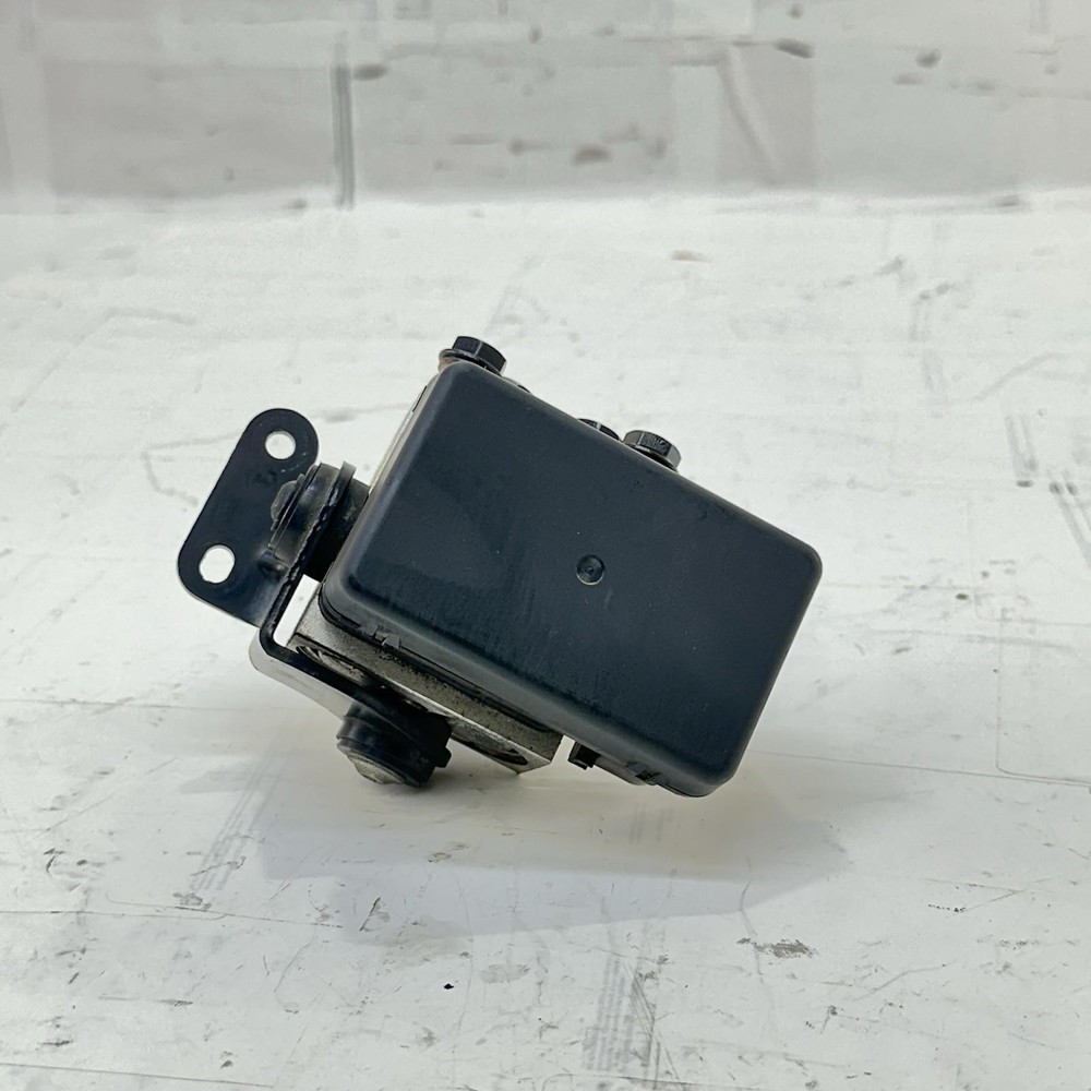 2016 - 2018 DUCATI HYPERMOTARD 939 ABS PUMP BRAKE SYSTEM CONTROL MODULE STOCK
