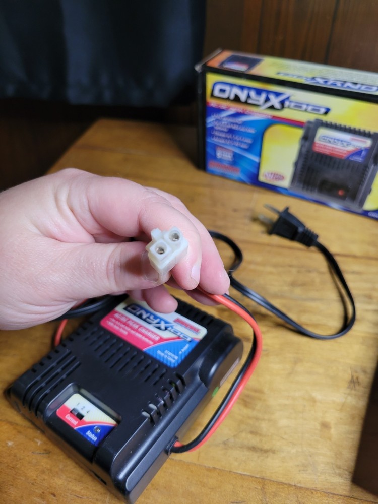 Onyx 100 AC/DC Charger