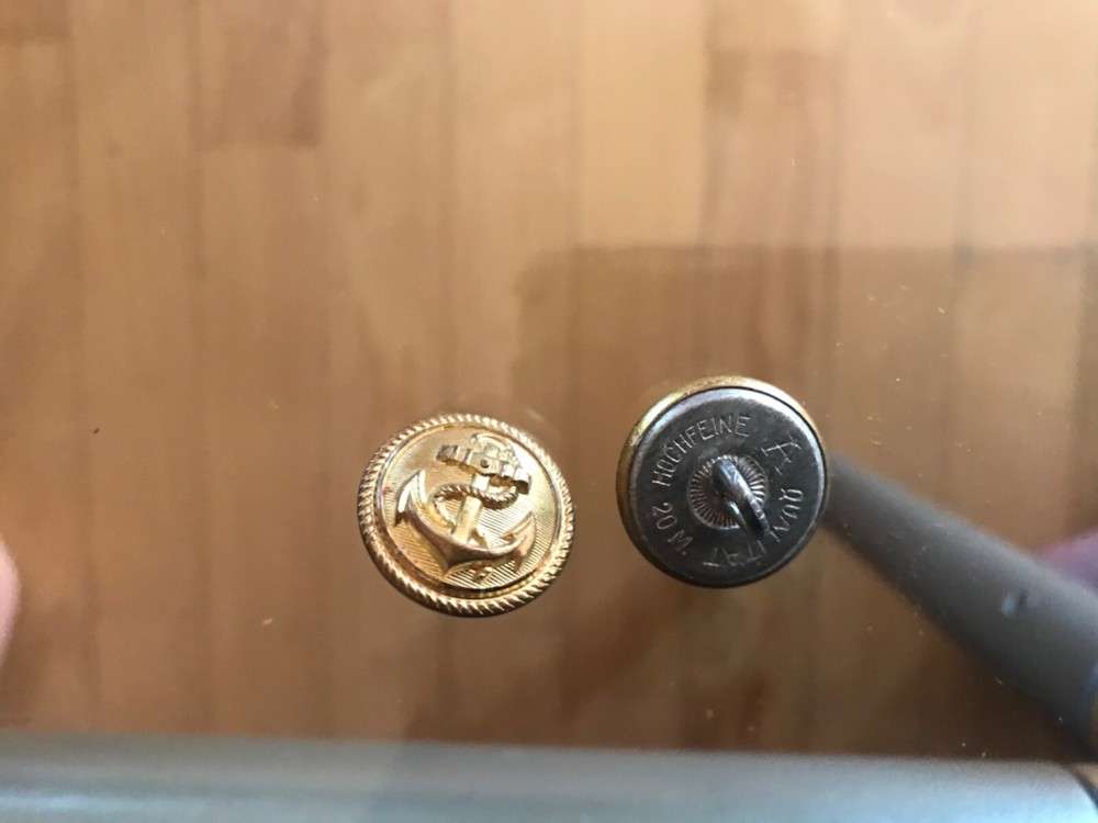 ORIGINAL GERMANY Kriegsmarine button gold