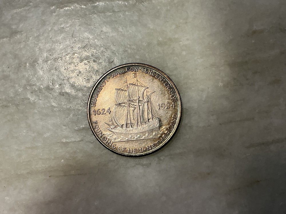 1924 Huguenot Silver Commemorative Half Dollar UNC