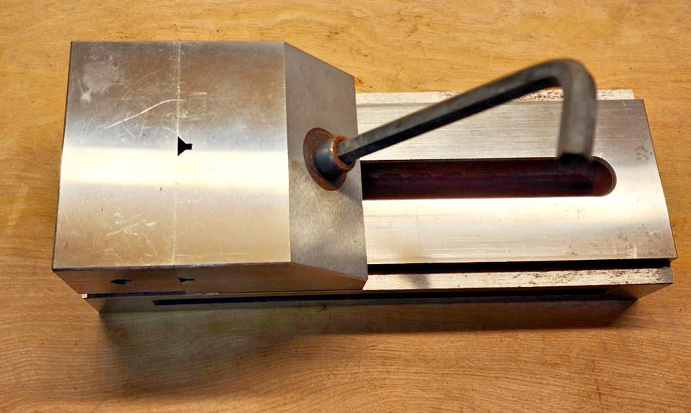 Precision Toolmakers Vise, Pin Type. 3.5" Wide, 1.5" Deep, Opens 5"