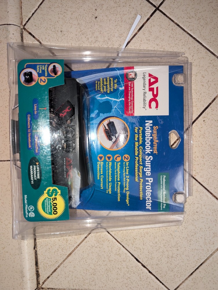 APC Notebook Laptop Portable Surge Protector SurgeArrest PNOTE PRO