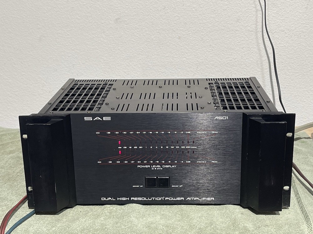 SAE A501 Stereo Amplifier