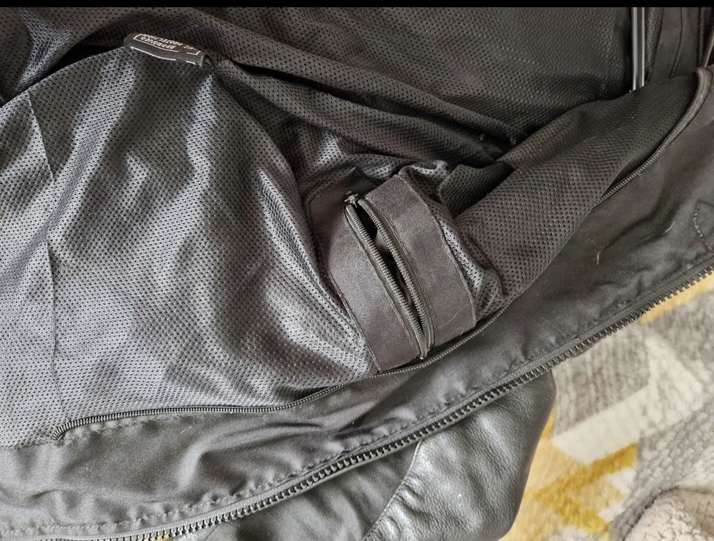 Ladies Leather Motorcycle Jacket