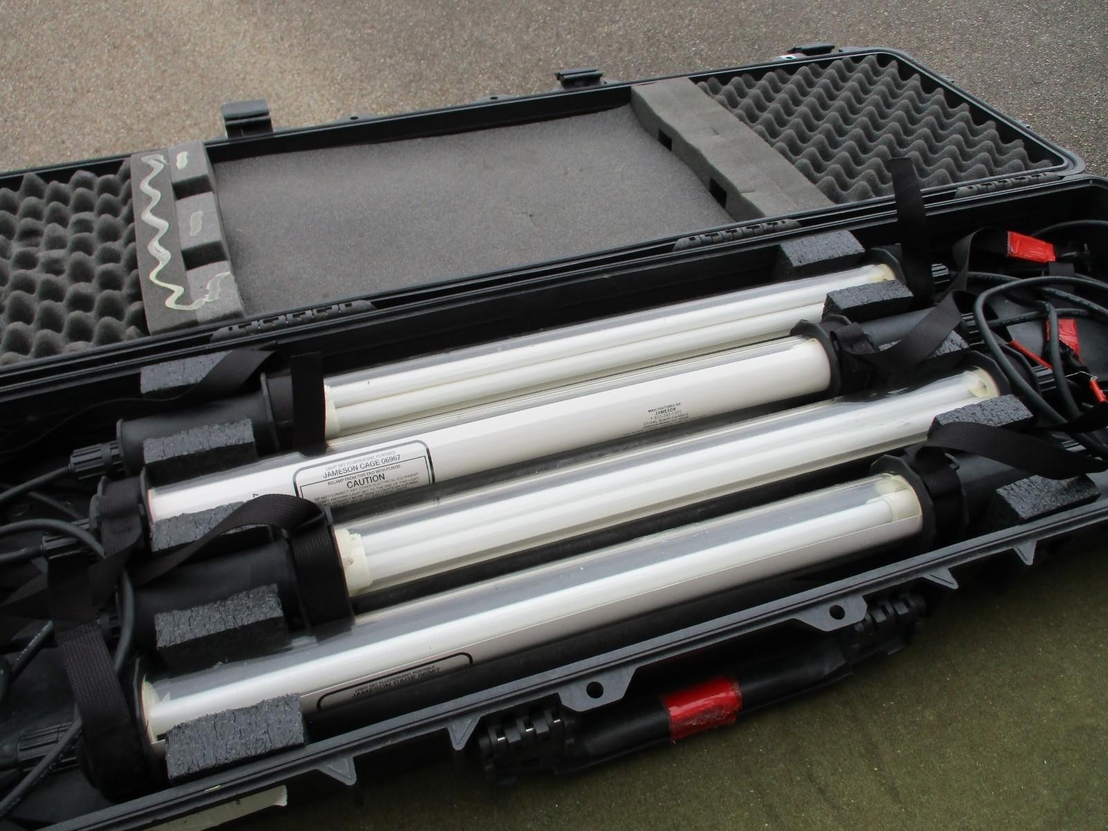 MILITARY TENT LIGHT SET KIT STRINGABLE GENERAL LIGHTING w. PELICAN CASE 4 LIGHTS